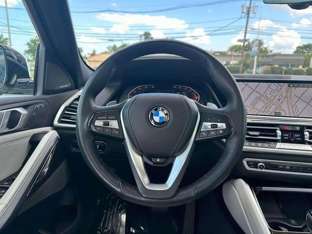 Photo of 2023 Alpine White BMW X6