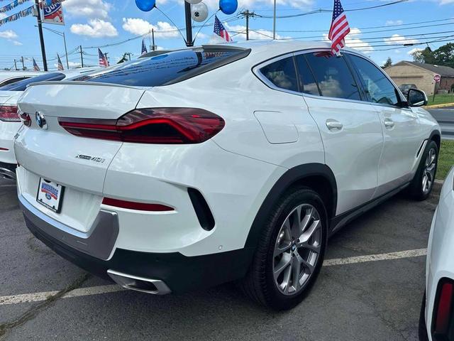 Photo of 2023 Alpine White BMW X6