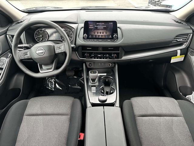 Photo of 2026 Super Black Nissan Rogue