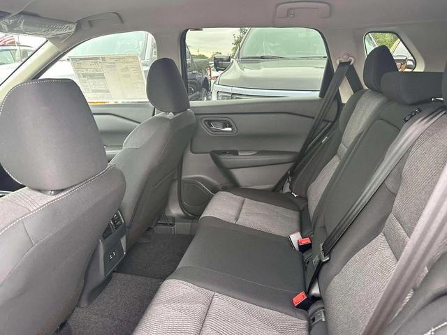 Photo of 2026 Super Black Nissan Rogue