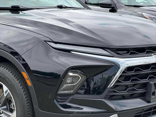 Photo of 2024 Black Chevrolet Blazer