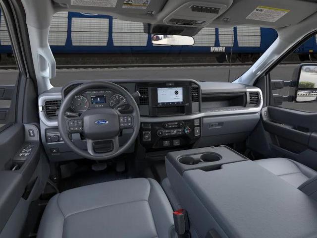 Photo of 2026 Oxford White Ford F-350
