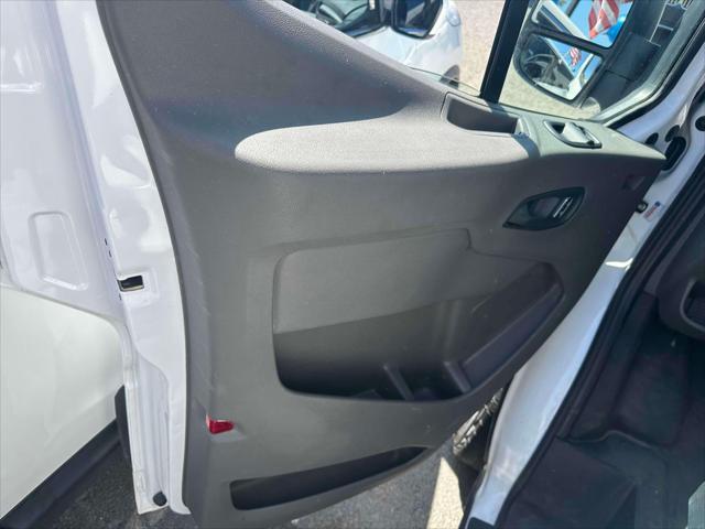 Photo of 2023 Oxford White Ford Transit-250