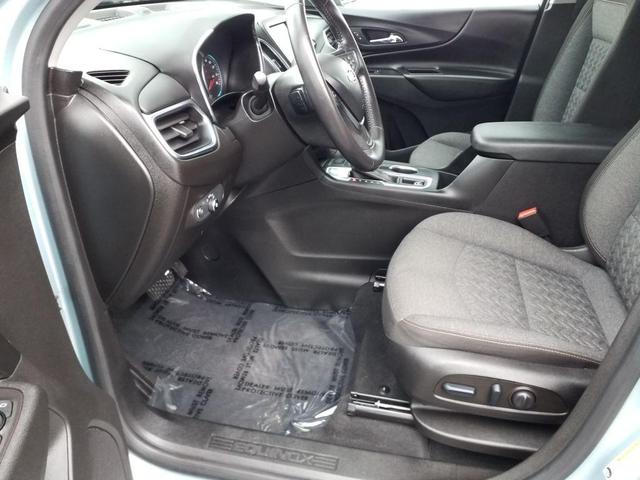 Photo of 2022 Seaglass Blue Metallic Chevrolet Equinox