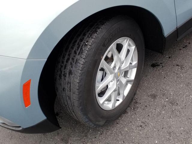 Photo of 2022 Seaglass Blue Metallic Chevrolet Equinox