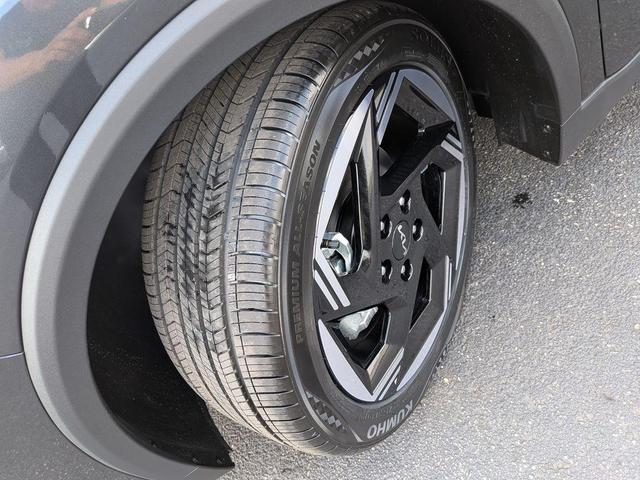 Photo of 2025 Gray Kia K4