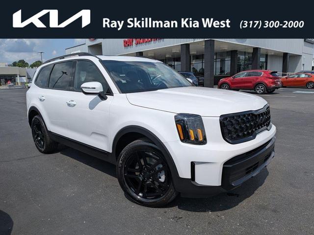 Photo of 2025 Glacial White Pearl Kia Telluride