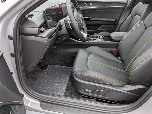 Photo of 2026 Gray Kia K5