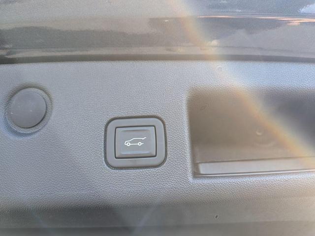 Photo of 2023 Gray Chevrolet Equinox