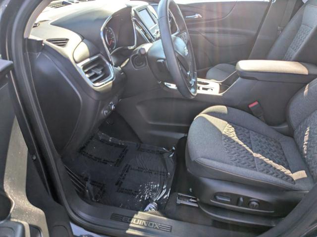 Photo of 2023 Gray Chevrolet Equinox