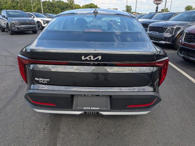 Photo of 2025 Gray Kia K4