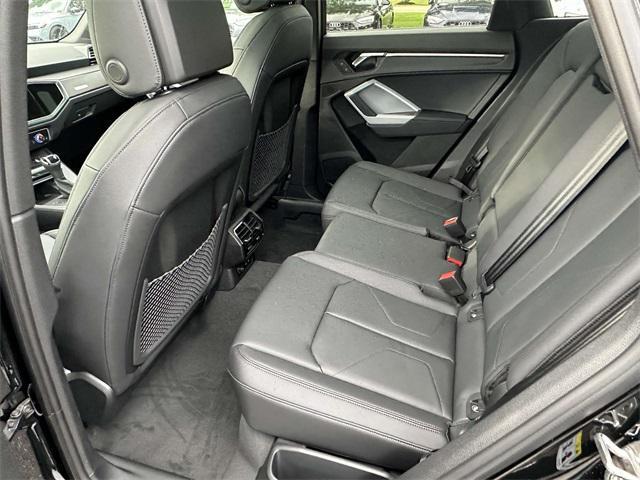 Photo of 2025 Mythos Black Metallic Audi Q3