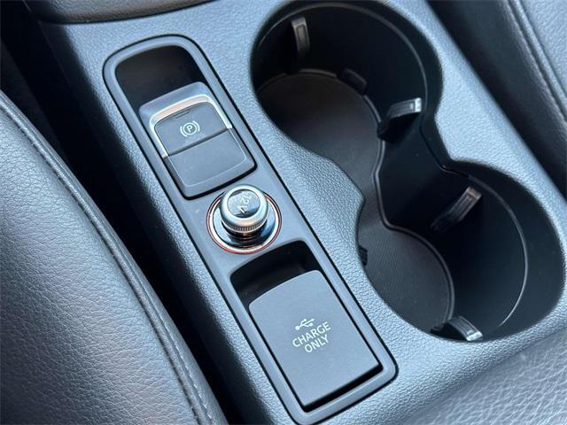 Photo of 2018 Glacier White Audi Q3