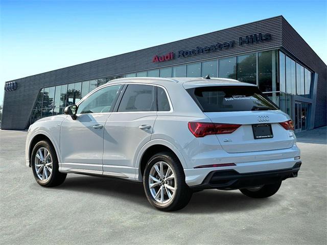 Photo of 2025 Glacier White Audi Q3