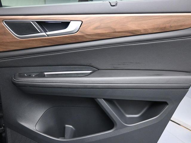 Photo of 2025 Platinum Gray Metallic Volkswagen Atlas