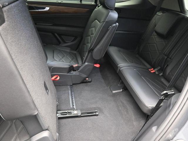 Photo of 2025 Platinum Gray Metallic Volkswagen Atlas