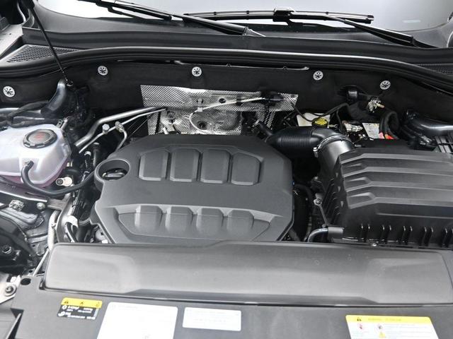 Photo of 2025 Platinum Gray Metallic Volkswagen Atlas