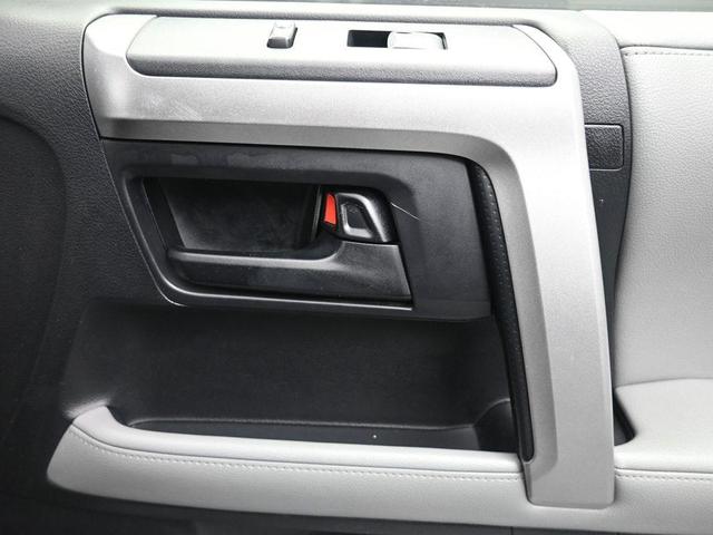 Photo of 2013 Gray Toyota 4Runner