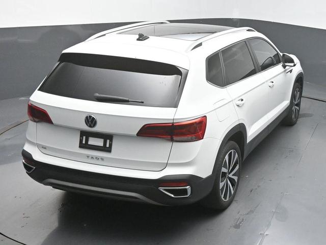 Photo of 2022 Pure White Volkswagen Taos