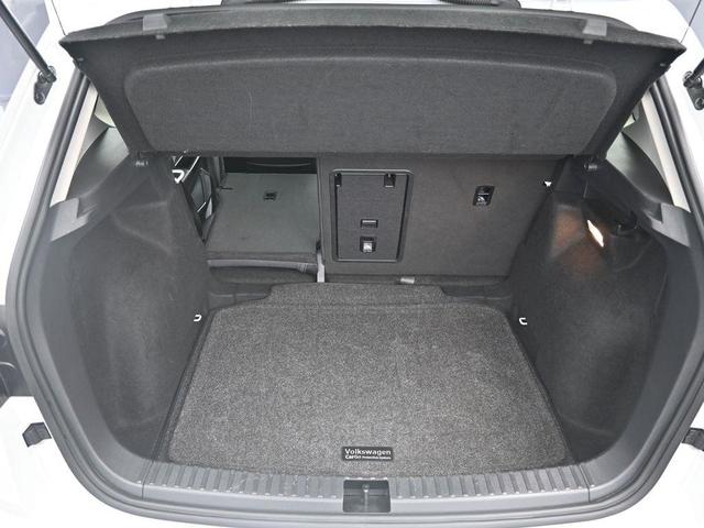 Photo of 2022 Pure White Volkswagen Taos
