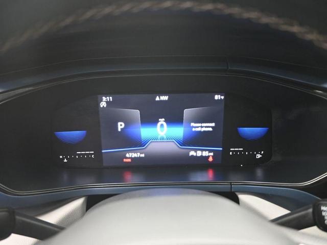 Photo of 2022 Pure White Volkswagen Taos