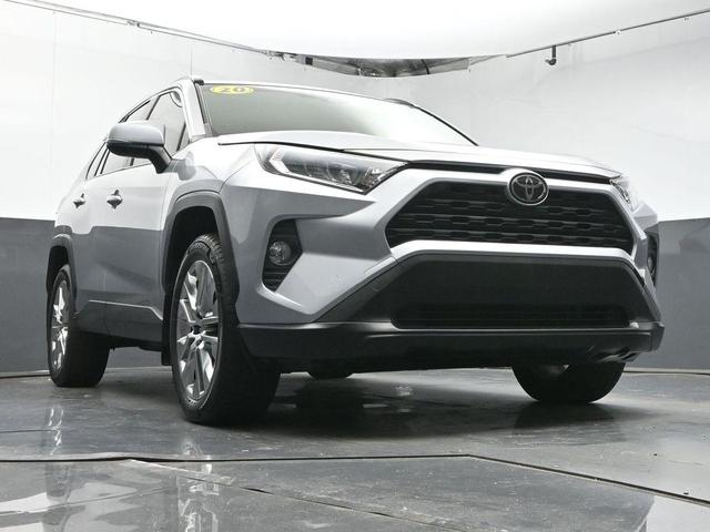 Photo of 2020 Silver Toyota RAV4