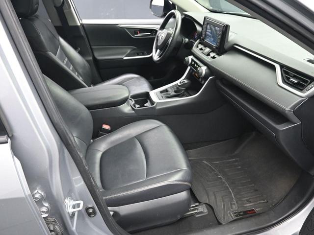 Photo of 2020 Silver Toyota RAV4