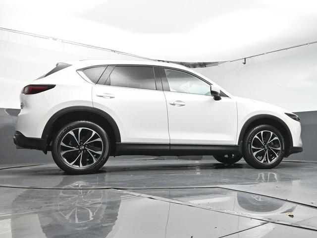 Photo of 2022 Snowflake White Pearl Mazda CX-5