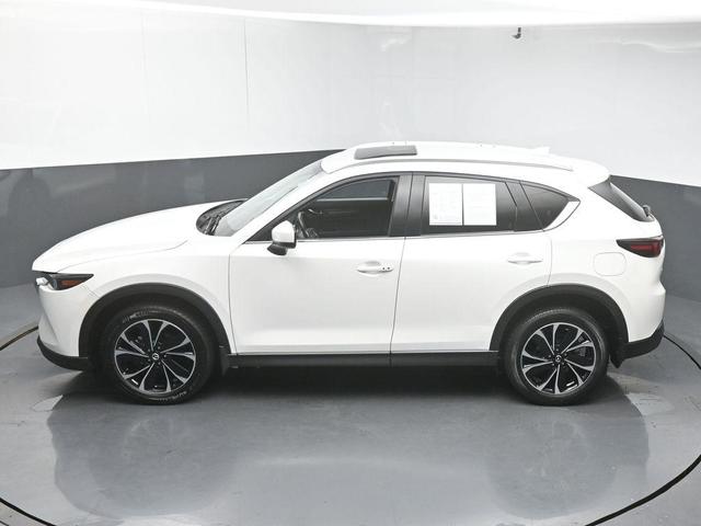 Photo of 2022 Snowflake White Pearl Mazda CX-5