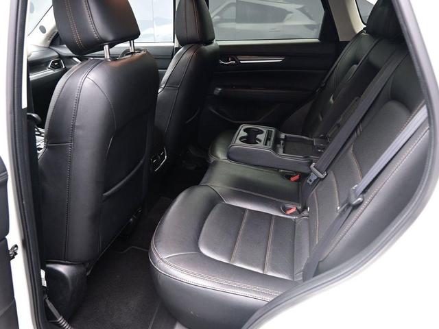 Photo of 2022 Snowflake White Pearl Mazda CX-5