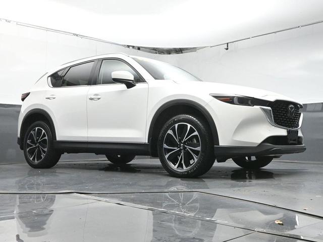Photo of 2022 Snowflake White Pearl Mazda CX-5