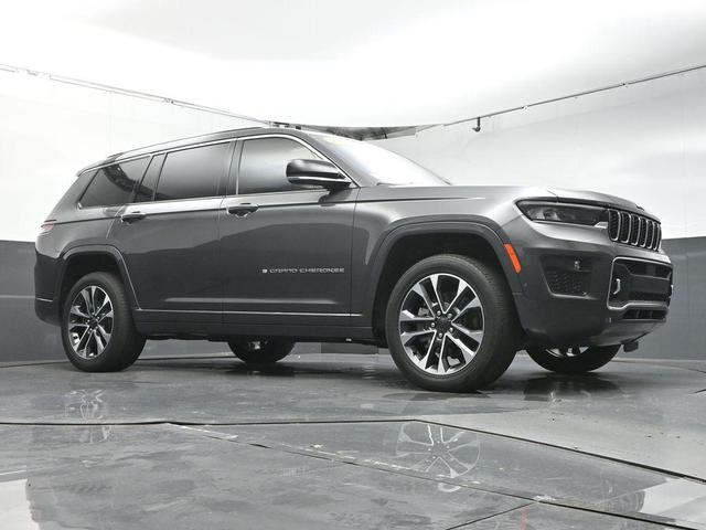 Photo of 2021 Metallic Jeep Grand Cherokee L