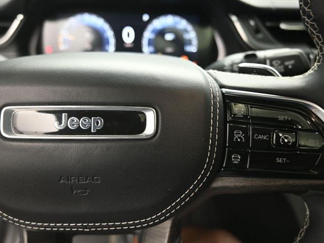 Photo of 2021 Metallic Jeep Grand Cherokee L