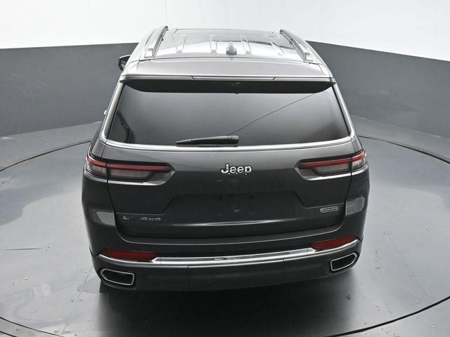 Photo of 2021 Metallic Jeep Grand Cherokee L