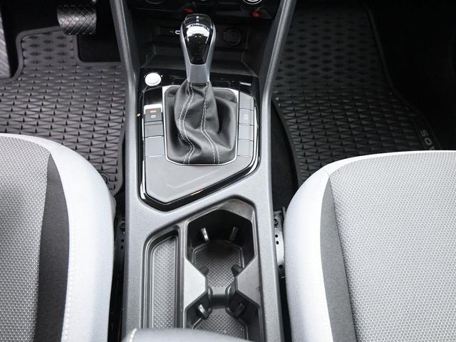 Photo of 2024 Pure White Volkswagen Taos