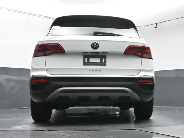 Photo of 2024 Pure White Volkswagen Taos