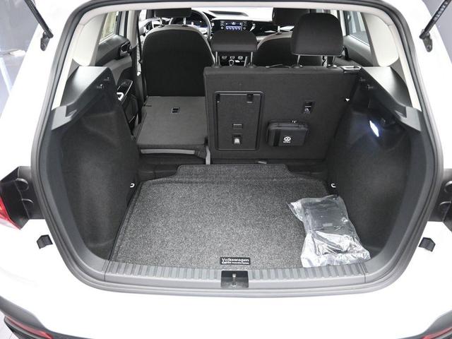 Photo of 2024 Pure White Volkswagen Taos