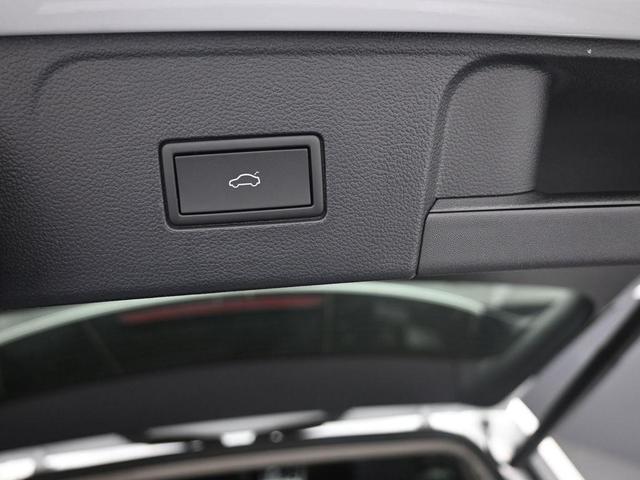 Photo of 2025 Pure White Volkswagen Atlas
