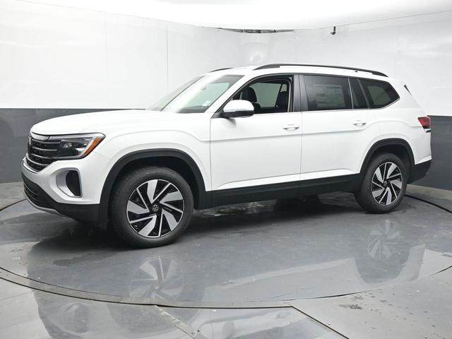 Photo of 2025 Pure White Volkswagen Atlas