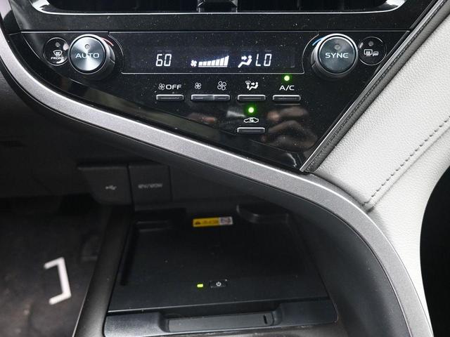 Photo of 2023 Silver Toyota Camry