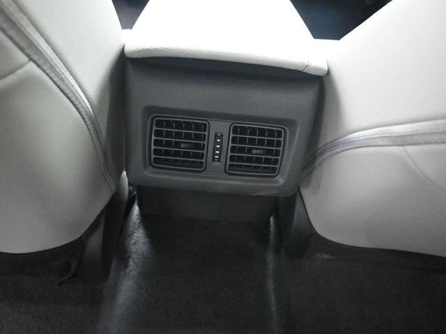 Photo of 2023 Silver Toyota Camry