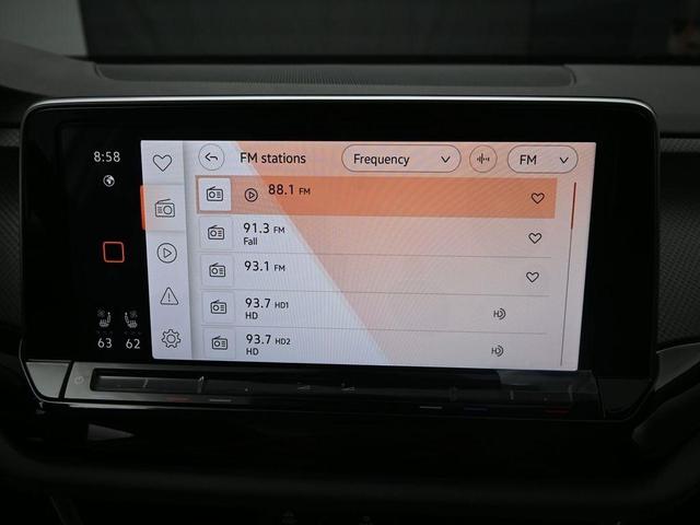 Photo of 2025 Pure White Volkswagen Atlas