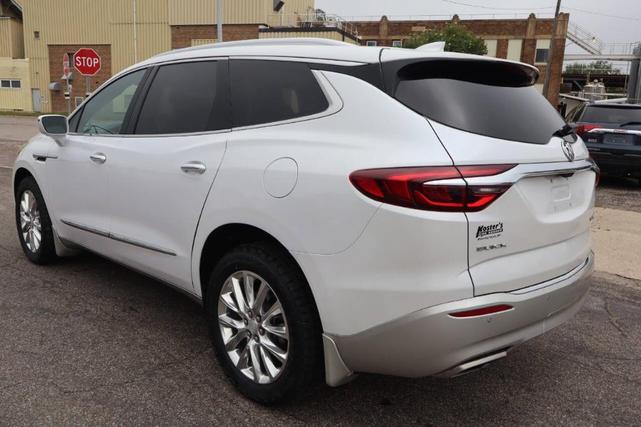 Photo of 2018 White Buick Enclave
