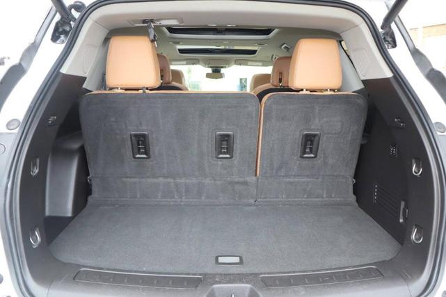Photo of 2018 White Buick Enclave
