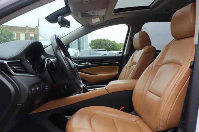 Photo of 2018 White Buick Enclave