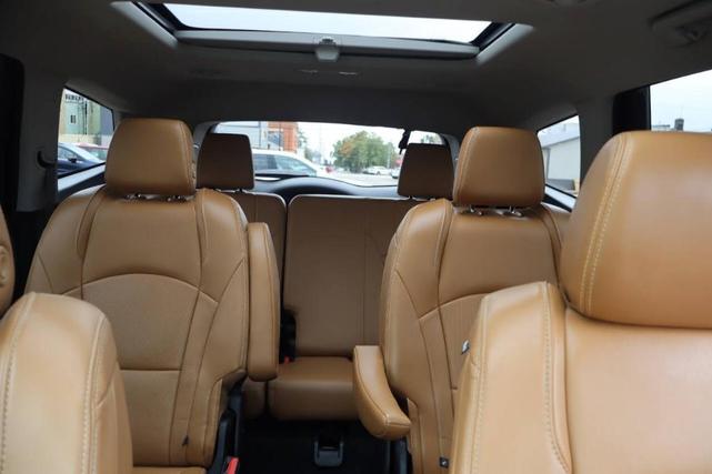Photo of 2018 White Buick Enclave