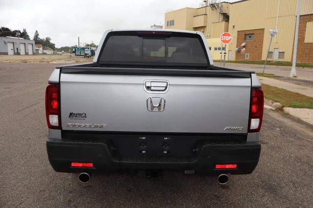Photo of 2022 Silver Honda Ridgeline