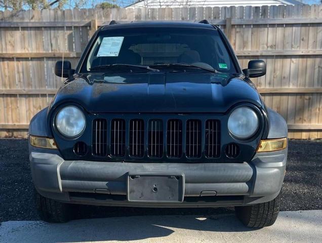 Photo of 2007 Black Clearcoat Jeep Liberty