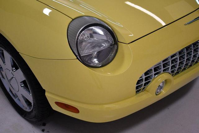 Photo of 2002 Inspiration Yellow Ford Thunderbird