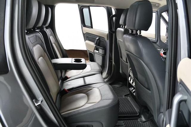 Photo of 2024 Eiger Grey Metallic Land Rover Defender
